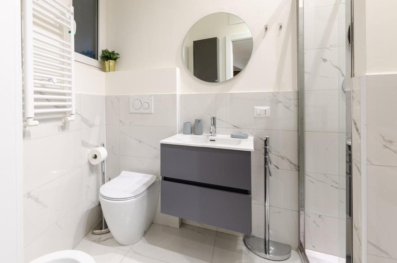 Design Apartment - Spadolini, Campus Bocconi มิลาน ภายนอก รูปภาพ