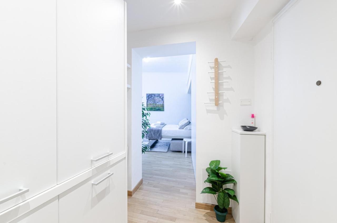 Design Apartment - Spadolini, Campus Bocconi มิลาน ภายนอก รูปภาพ