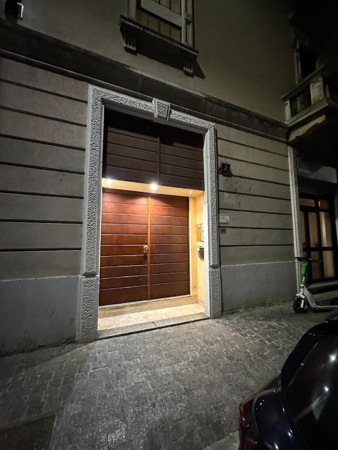 Design Apartment - Spadolini, Campus Bocconi มิลาน ภายนอก รูปภาพ